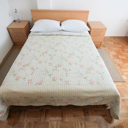 Hotel House Milan à Rastovača Extérieur photo