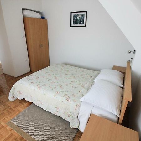 Hotel House Milan à Rastovača Extérieur photo
