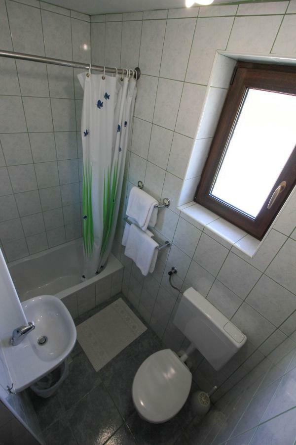 Hotel House Milan à Rastovača Extérieur photo