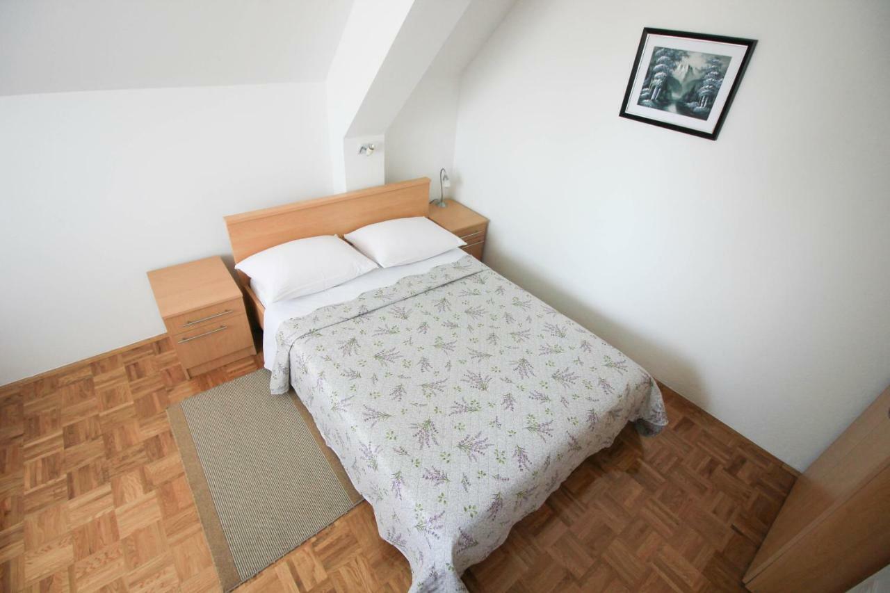 Hotel House Milan à Rastovača Extérieur photo
