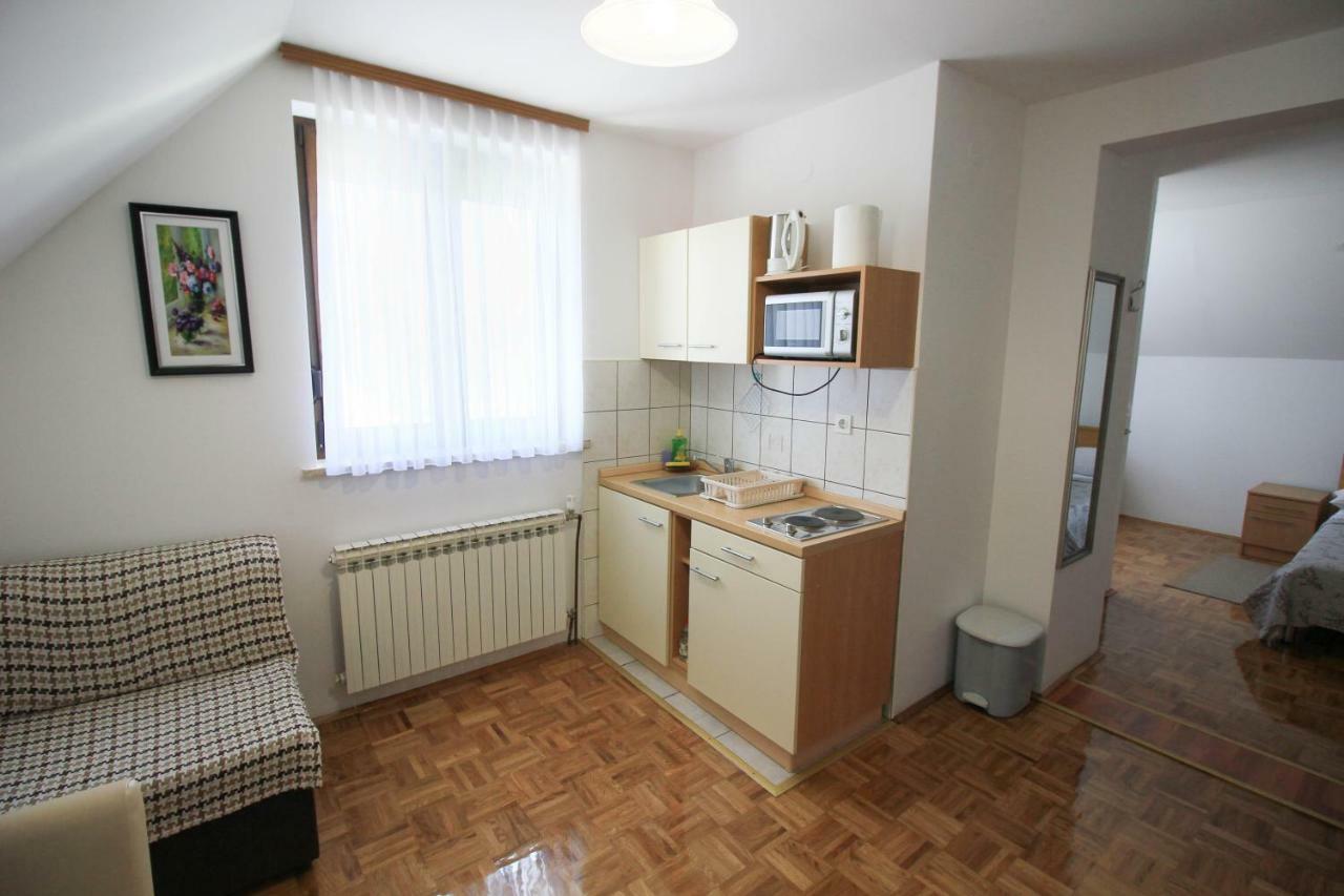 Hotel House Milan à Rastovača Extérieur photo